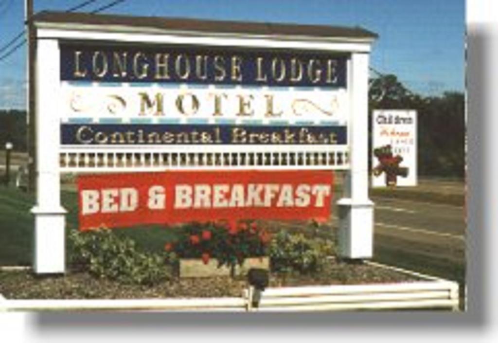 Longhouse Manor B&B Watkins Glen Exterior photo